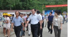 自治區(qū)領(lǐng)導(dǎo)到公司考察調(diào)研
